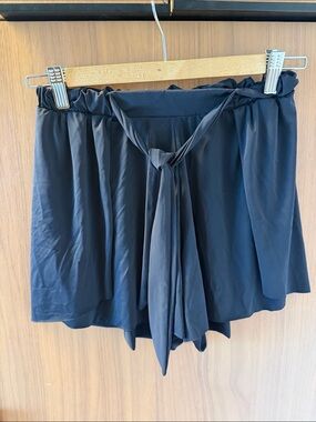 LIVE! Black swim shorts coverup size small